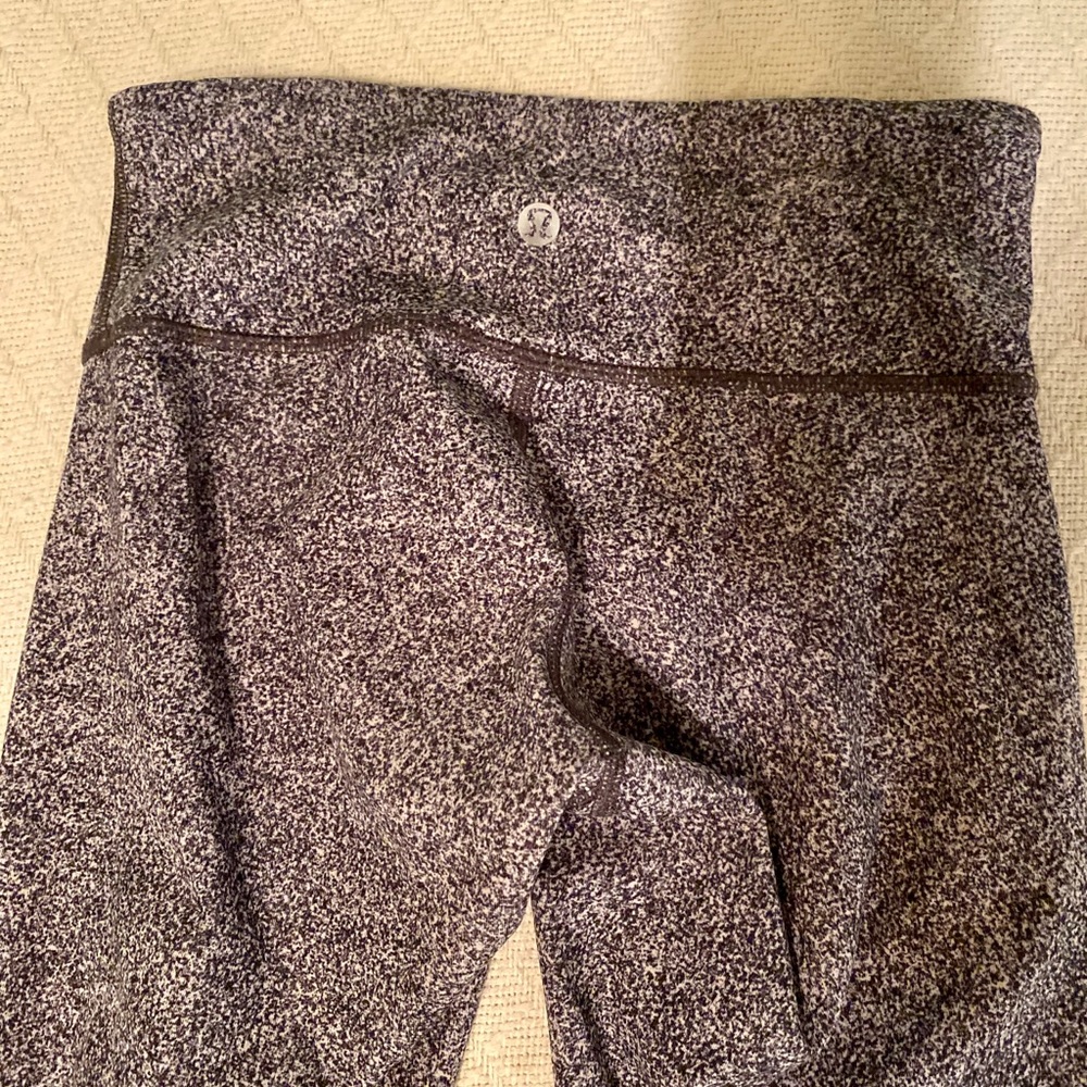 Lululemon Wunder Under crop size 2
